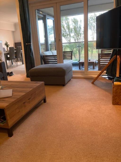 Beautiful 2 Bedroom Flat Overlooking Golf Course Carnoustie Kültér fotó
